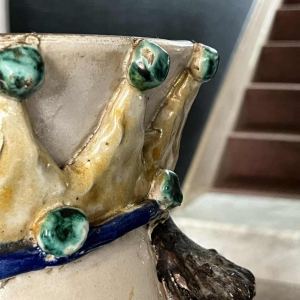 SALVATORE JUDICE Caltagirone Sicilia, ancienne sculpture "Te^te de roi Maure" 39cm vase jardinière anthropomorphe céramique