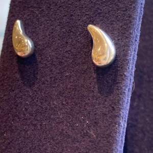 Elsa Peretti (1940-2021) voor Tiffany & Co, "Tranen" zilver oorbellen