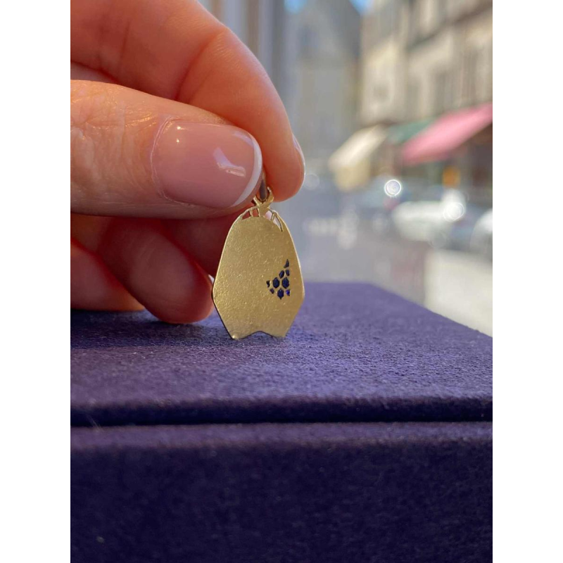 J. Holy, medal of the Virgin Mary in gold & blue plique-à-jour enamels, 20th c