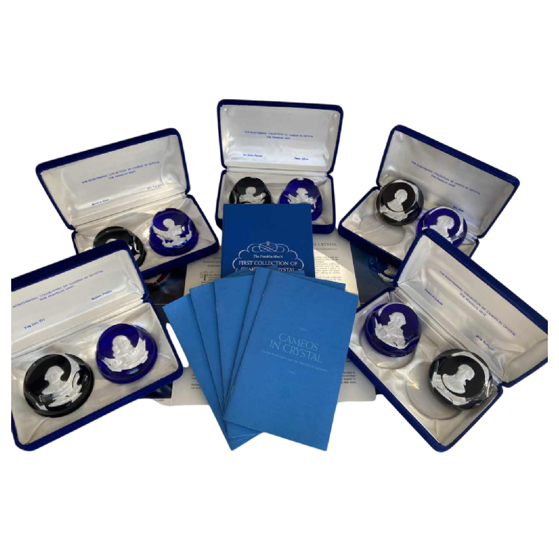 Baccarat & Cristaux d'Albret / Franklin Mint, set van 10 kristallen camee presse-papiers, VS Onafhankelijkheid 1974