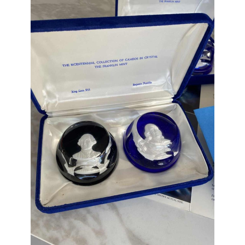 Baccarat & Cristaux d'Albret / Franklin Mint, collection of 10 crystal cameo paperweights, American Independence 1974