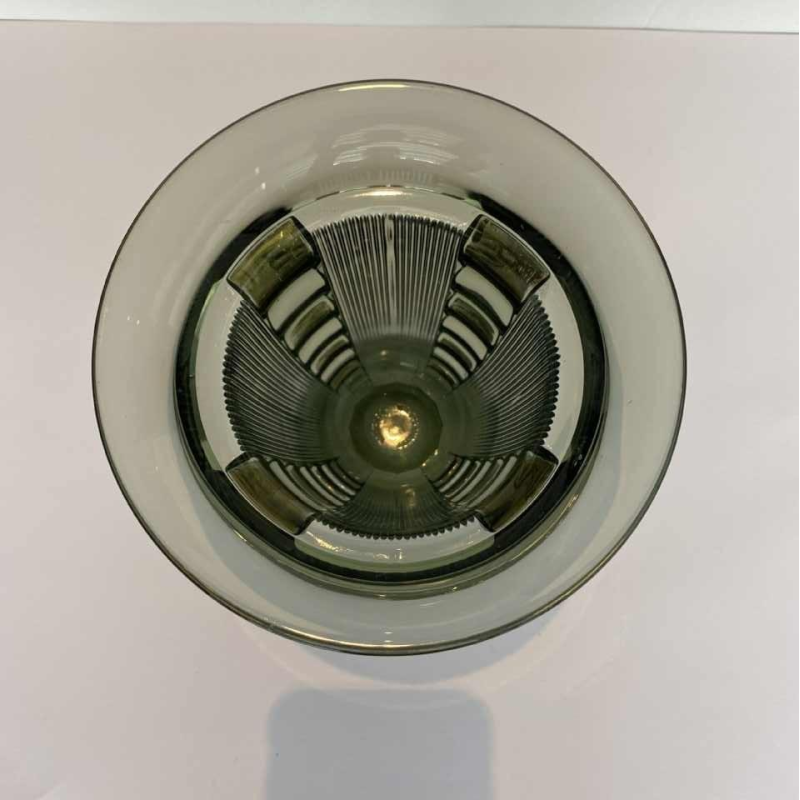 Luxval voor Val-Saint-Lambert, Art Deco 'Picardie' vaas, groen en goud gegoten persglas, ca 1930