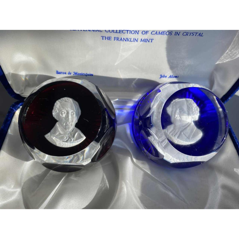 Baccarat & Cristaux d'Albret / Franklin Mint, collection 10 presse-papiers camée cristal, Indépendance américaine 1974