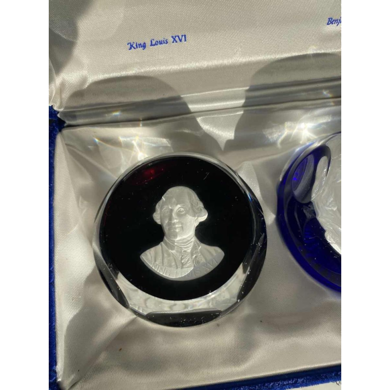 Baccarat & Cristaux d'Albret / Franklin Mint, set van 10 kristallen camee presse-papiers, VS Onafhankelijkheid 1974