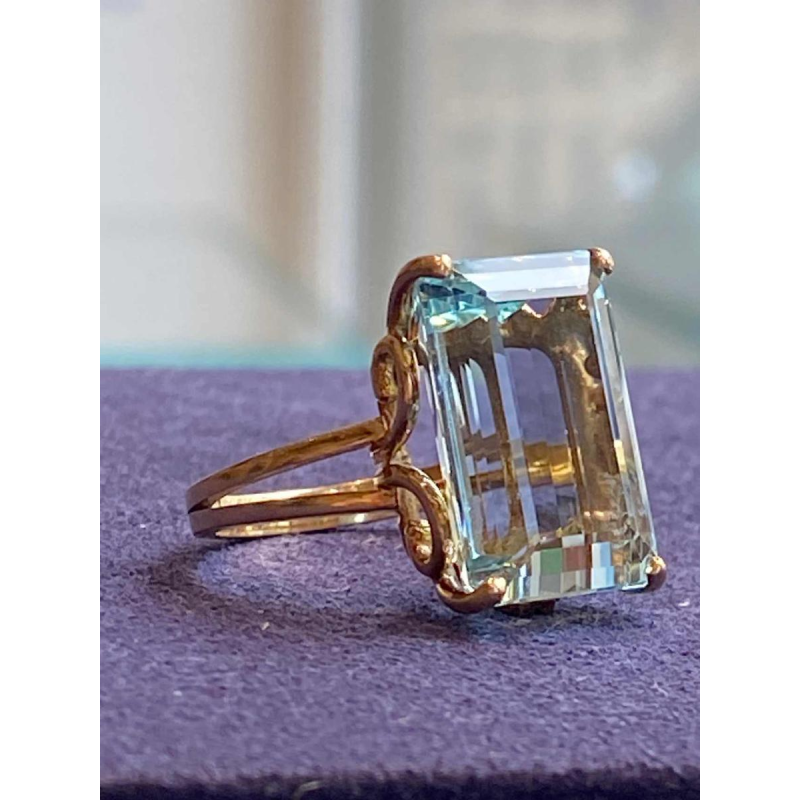 Bague cocktail en or rose & aigue-marine taille Ã©meraude, ca 1960