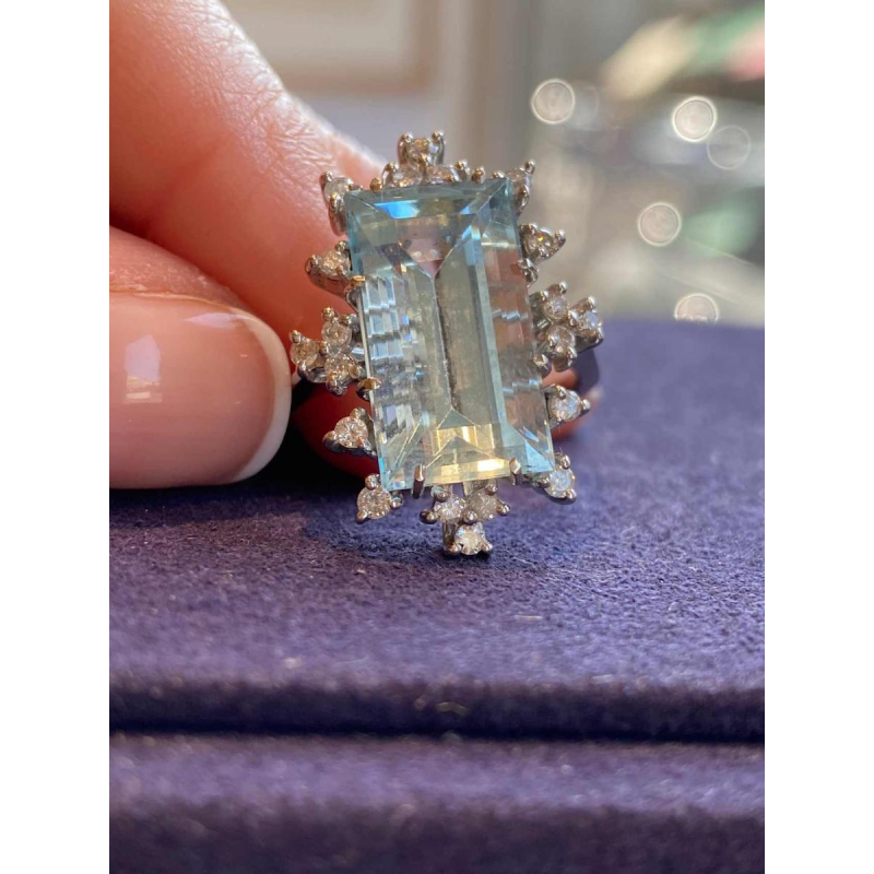 Bague cocktail or gris, aigue-marine taille Ã©meraude & diamants, ca 1970