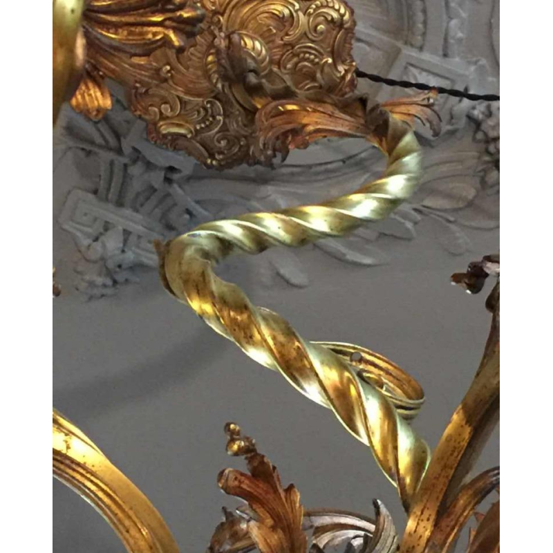 Bronze Chandelier Napoléon III , style Louis XV torsade rocaille baroque, 1890.