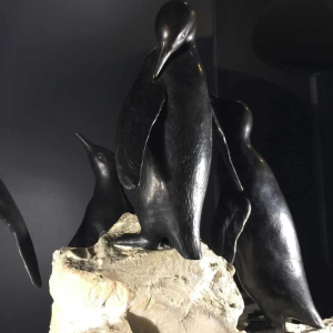 Sculpture animalière "Pingouins" Art Déco - régule & terre cuite - circa 1930