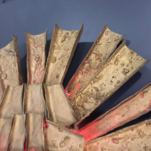 Gande sculpture murale Soleil, Lampe en résine & polyester, style Brutaliste 1970