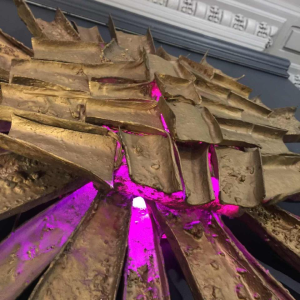 Grote SUNBURST wandsculptuur lamp, Hars & Polyester, stijl Brutalist 1970 Grote SUNBURST wandsculptuur lamp, Hars & Polyester, stijl Brutalist 1970