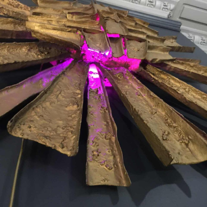 Big Wall SUNBURST sculpture lamp, Resin & Polyester, style Brutalist, 1970