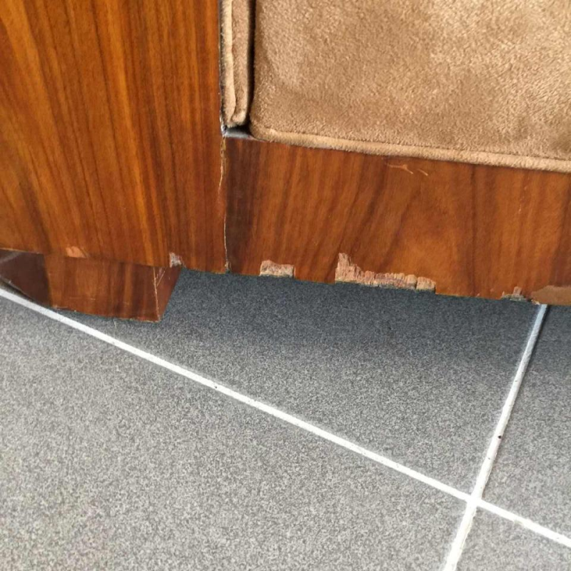 Paar Modernistische Kubistische Art Déco Clubs / Fauteuils, Alcantara, 1930