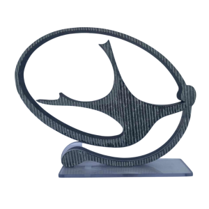 Halinka Jakubowska “Mobirone” sculptuur in granietsteen, 2013