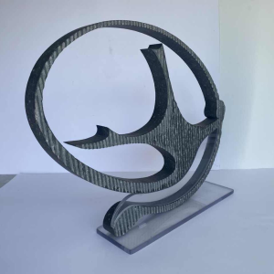 Halinka Jakubowska “Mobirone” sculptuur in granietsteen, 2013