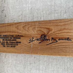 École surréaliste belge datée 1989-90 hst 80x120 cm