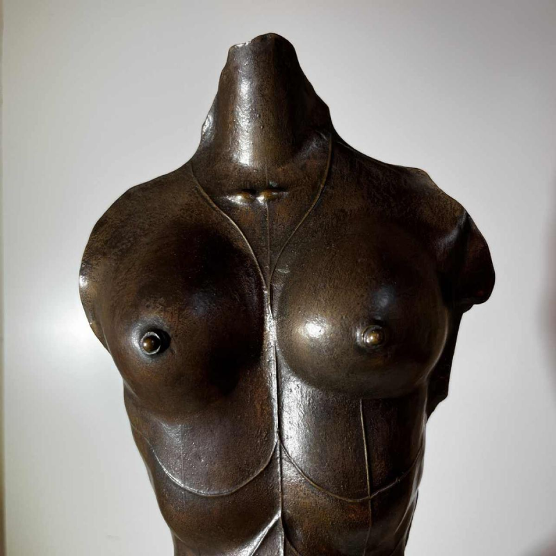 PAUL WUNDERLICH, sculpture torso / bust of a woman in bronze, bluestone base, N44/50 in 1983