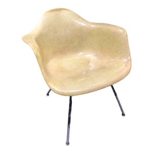 Charles and Ray Eames for Zenith, Dax fibreglass armchair, 1st edition, 1950