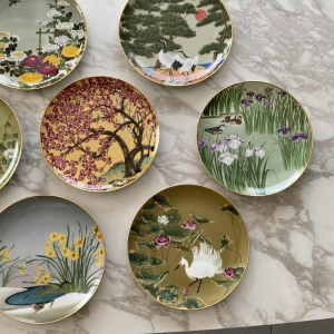 Naoka Nobata pour Franklin Mint, 12 assiettes en porcelaine, oiseaux et fleurs de l'Extrême - Orient