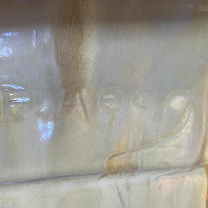 ANGELO HECQ / HELMAN “Pierrot” kubistische sculptuur, geïriseerd steengoed 1932