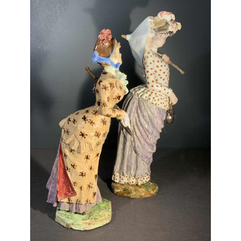 Cacciapuoti Fratelli, 2 impressionist sculptures of elegant women, 1881