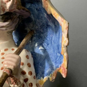 Cacciapuoti Fratelli, 2 impressionist sculptures of elegant women, 1881