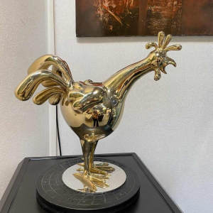 Laszlo Tibay “Haan kraait” diersculptuur in verguld brons