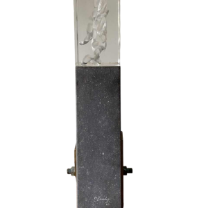 "Metronoom" sculptuur van glas, steen en brons, C. Beerden