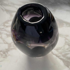 Louis Leloup, mauve blown crystal vase