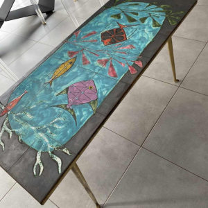 C. de Savigny, table basse / de salon aux poissons, carreaux de céramique colorés, ca 1950