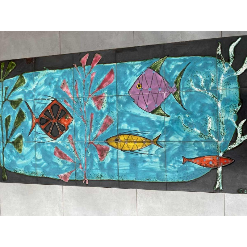 C. de Savigny, table basse / de salon aux poissons, carreaux de céramique colorés, ca 1950