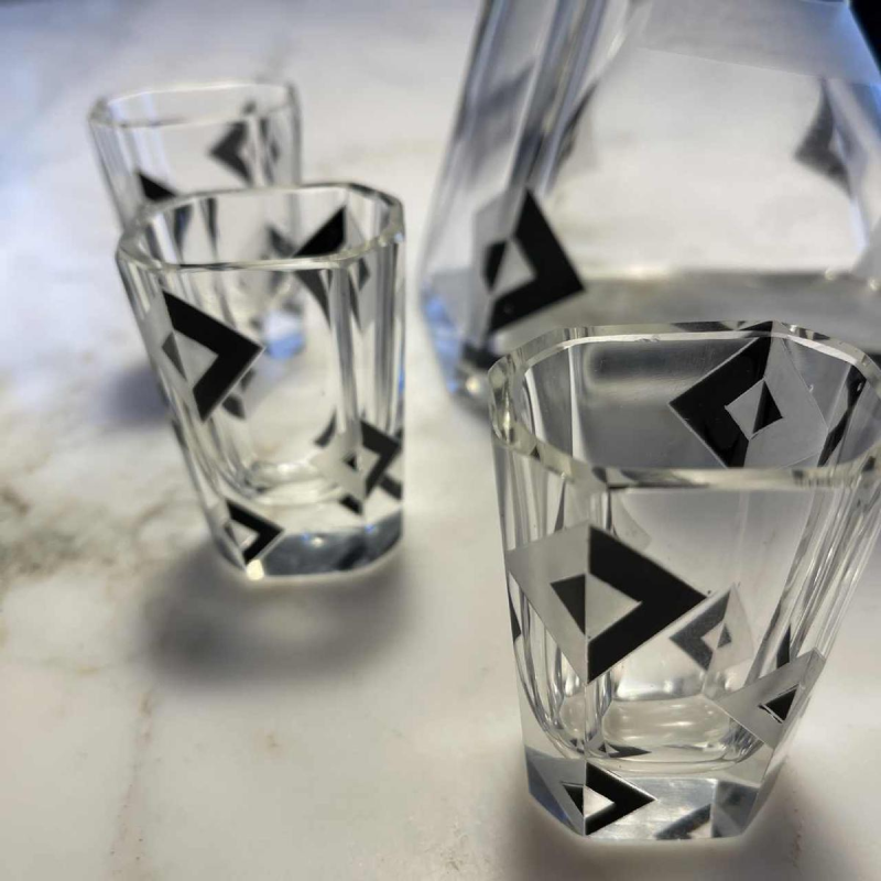 Karl Palda, Service a` liqueur Art De´co en cristal, de´cor cubiste, ca 1930