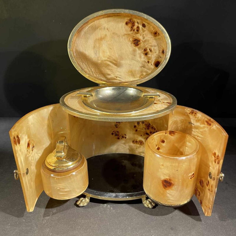 Nécessaire Fumeur, Design italien, loupe de noyer serties résine, 1970s