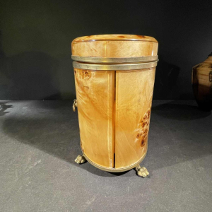 Nécessaire Fumeur, Design italien, loupe de noyer serties résine, 1970s