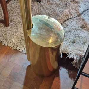 Goffredo Reggiani, boog vloerlamp met 7 gebogen vergulde messing armen, jaren 1960