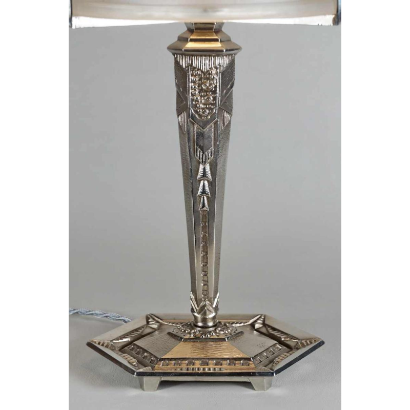 Maynadier & Muller frères : lampe art déco. France 1930