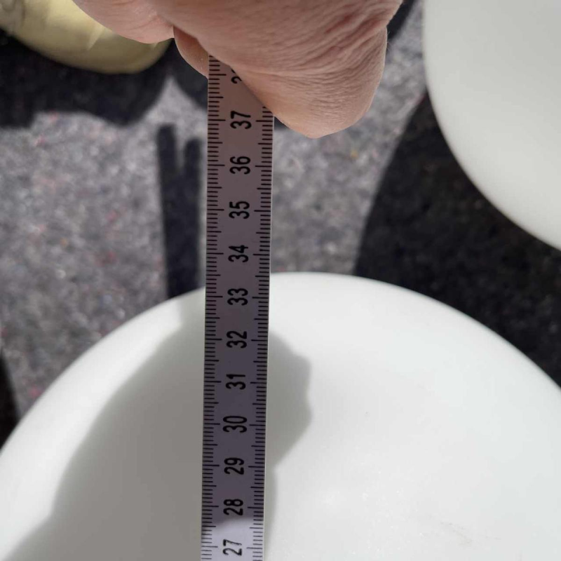 GLASHU¨TTE LIMBURG, lustre suspension cascade, 9 boules verre de´poli, ca 1970