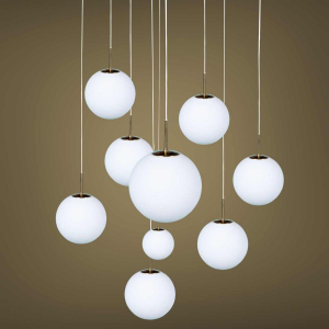 GLASHU¨TTE LIMBURG, lustre suspension cascade, 9 boules verre de´poli, ca 1970