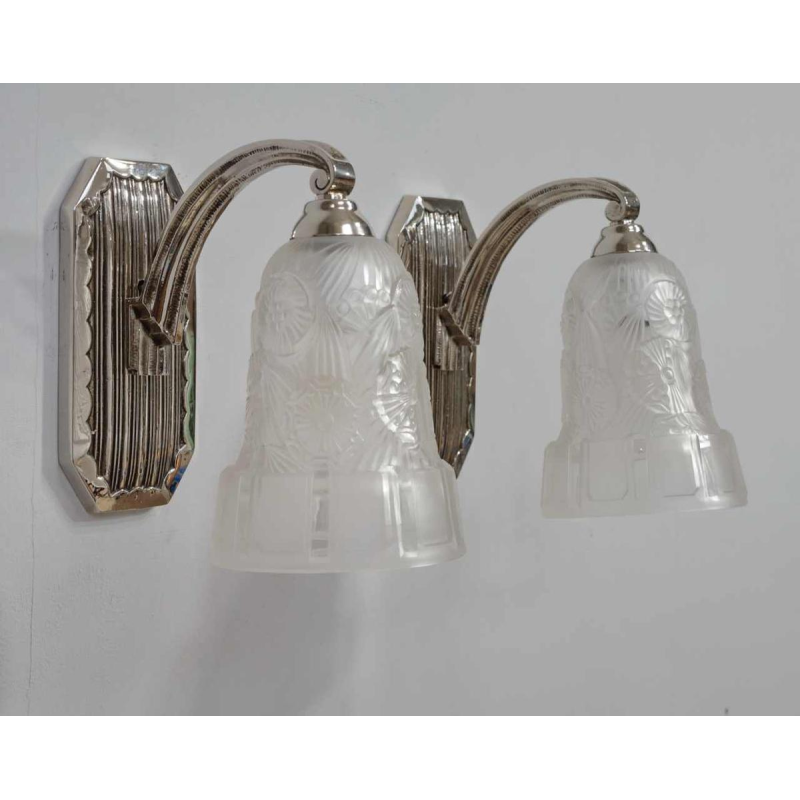Hettier & Vincent : a pair of French art deco wall sconces, 1930 France