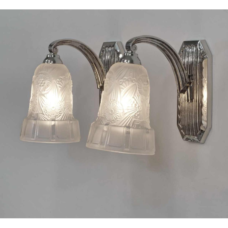 Hettier & Vincent : a pair of French art deco wall sconces, 1930 France