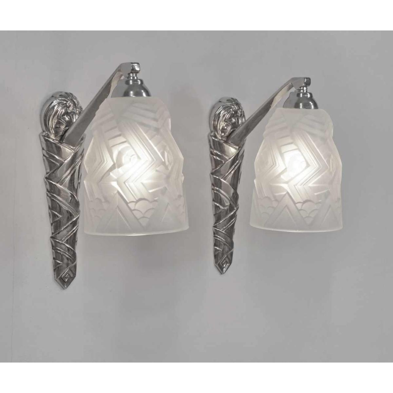 SCHNEIDER : a pair of French art deco wall sconces, 1930 France