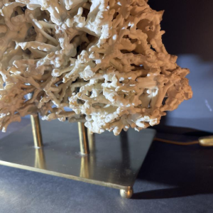 Willy Daro (attr) Koraal lamp Hollywood Regency, verguld bronzen voet ,1970s