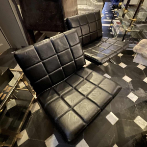 OLIVIER MOURGUE pour AIRBORNE "Joker" paire de fauteuils / lounge chairs 1960s