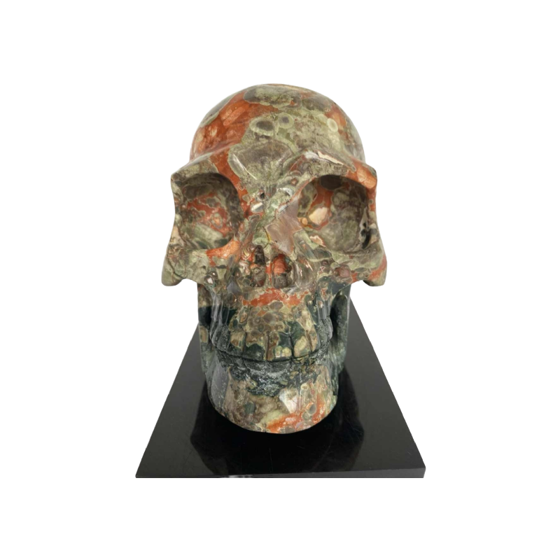 Vanitas' sculptuur van een schedel van paddenstoeljaspis, 21e eeuw