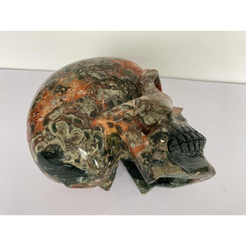 Vanitas' sculpture of a mushroom jasper skull, 21st c