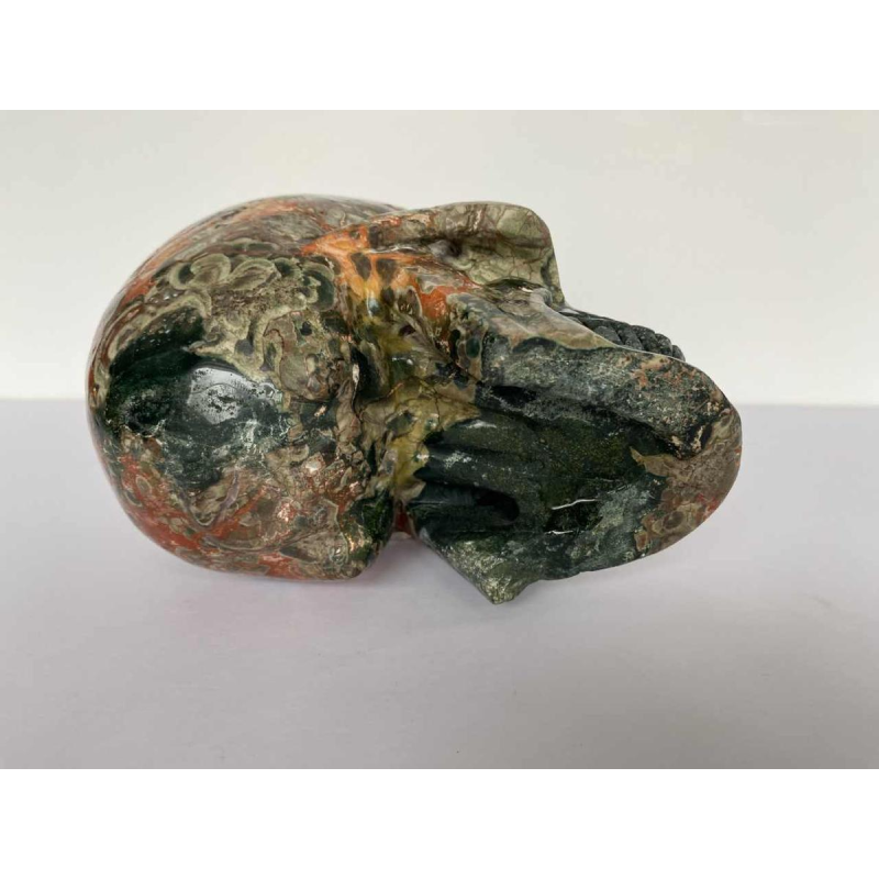 Vanitas' sculptuur van een schedel van paddenstoeljaspis, 21e eeuw