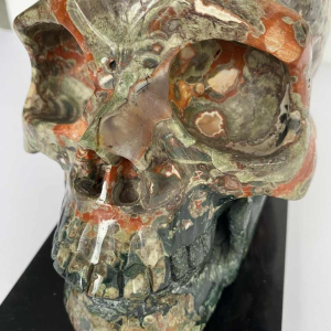 Vanitas' sculpture of a mushroom jasper skull, 21st c