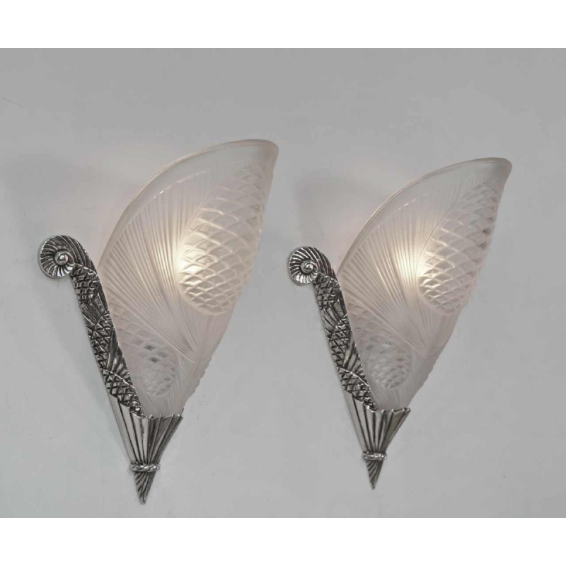 L.Vandamme & Degué : a pair of French art deco wall sconces, 1930 France