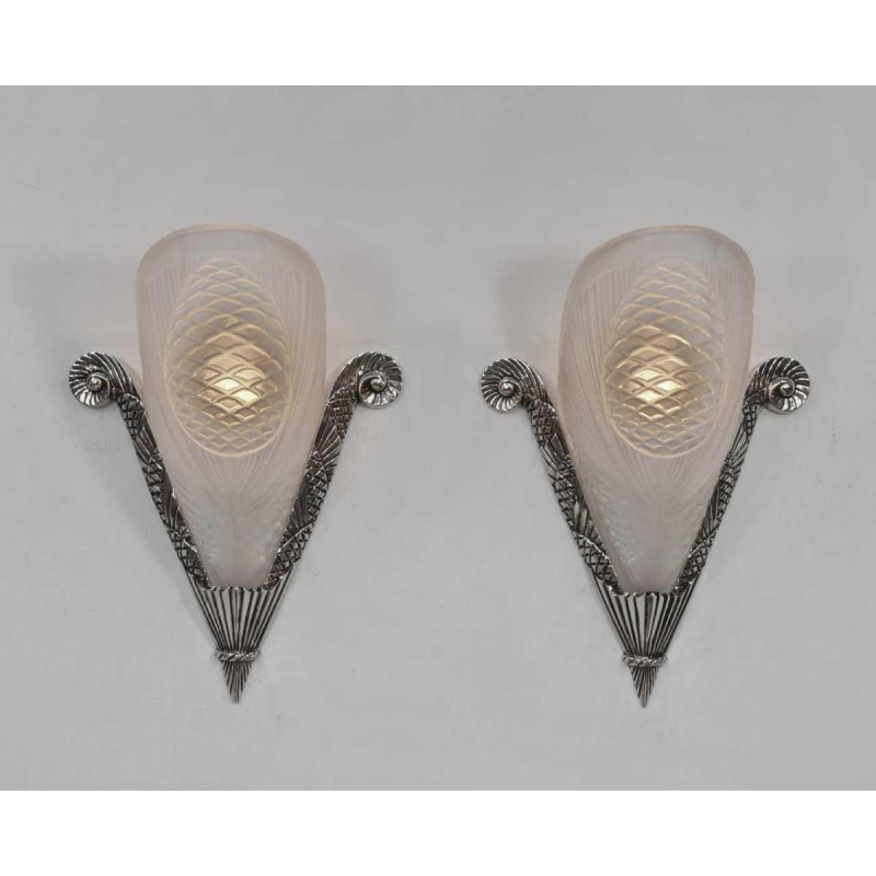L.Vandamme & Degué : een paar Franse 1930 art deco wandlampen