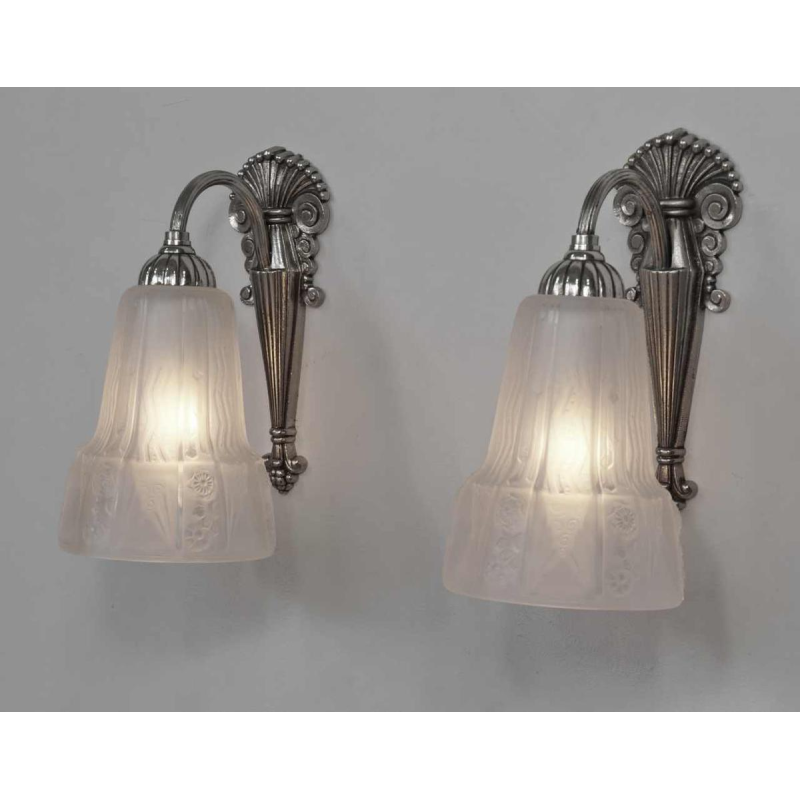A.Richard & Muller frères : a pair of French art deco wall sconces, 1930 France