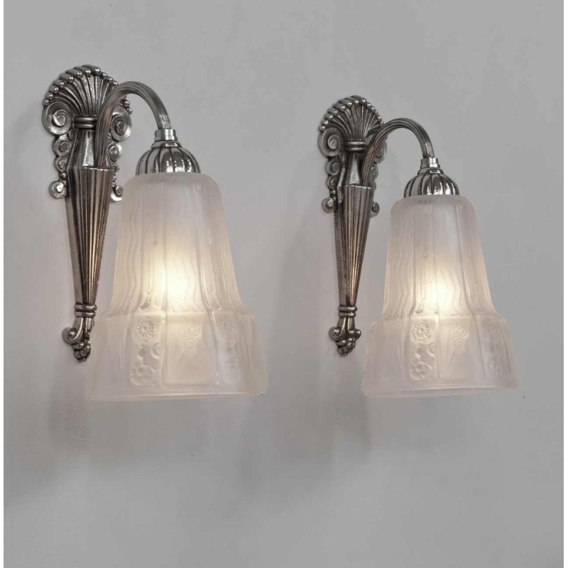 A.Richard & Muller frères : a pair of French art deco wall sconces, 1930 France